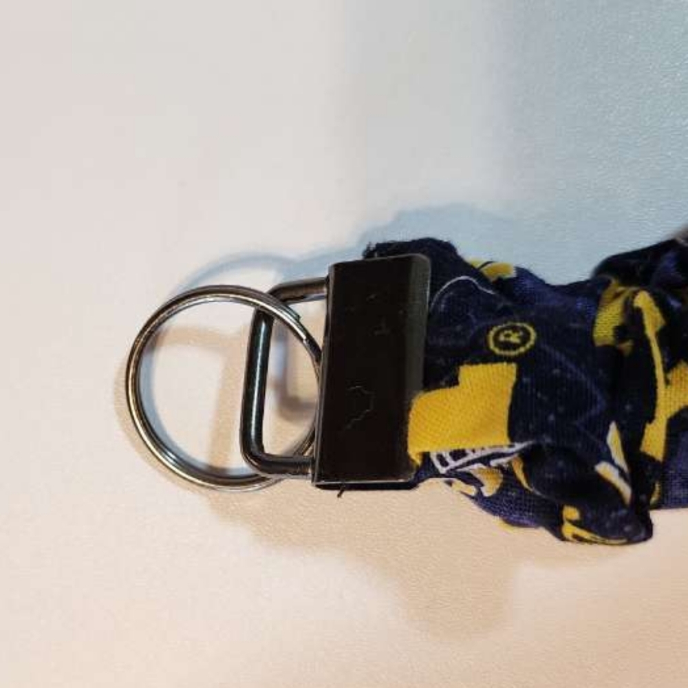 Michigan Scrunchie/Keychain - Picture 4 of 5